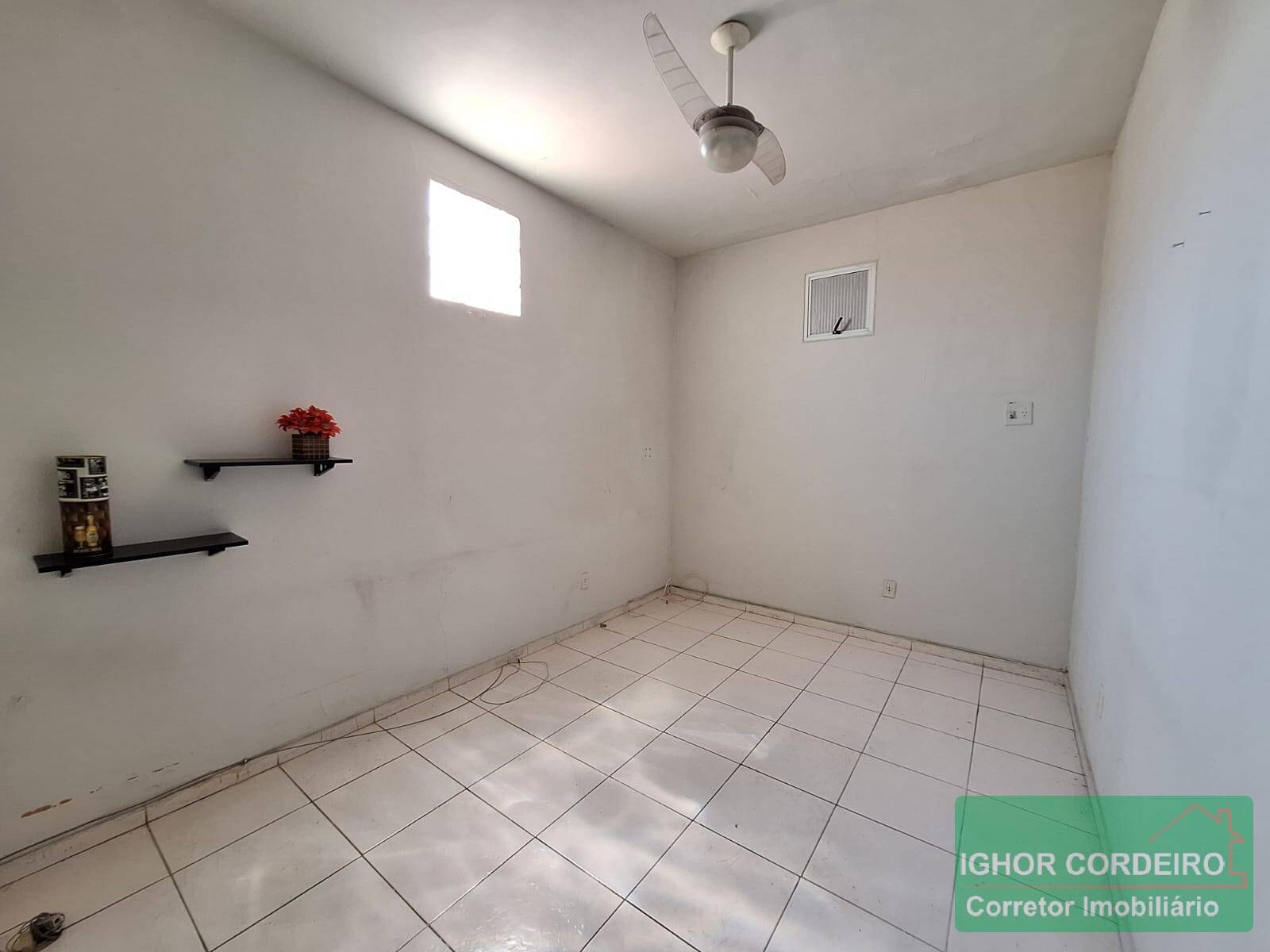 Casa de Condomínio à venda com 3 quartos, 215m² - Foto 8