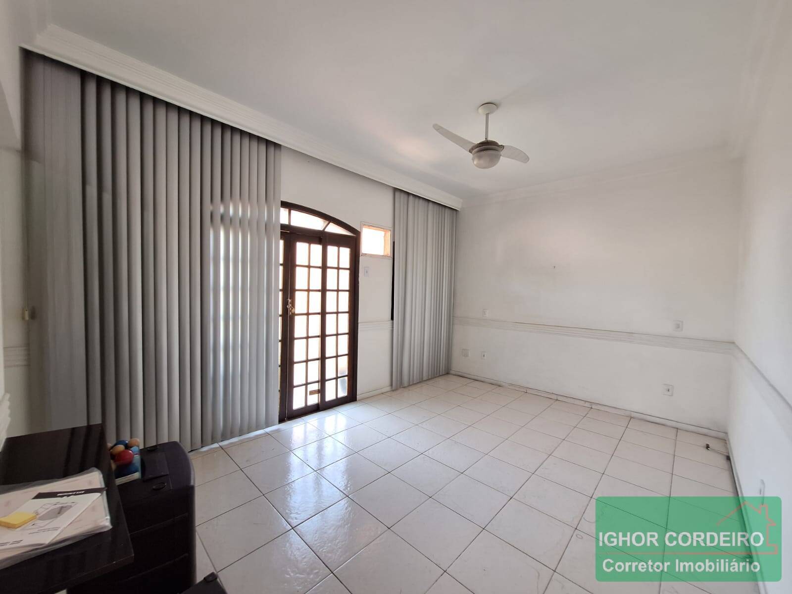 Casa de Condomínio à venda com 3 quartos, 215m² - Foto 14